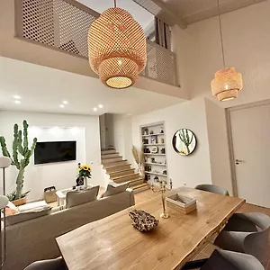 Modern & Cosy Townhouse - Casa Dos Irmaos Holiday home